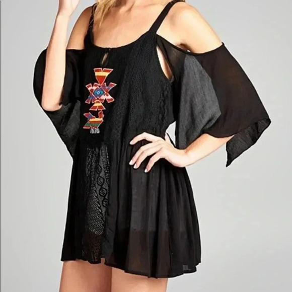 🆕Plus Size Black Lace Cold-Shoulder Tunic 3X🆕 - Picture 3 of 13